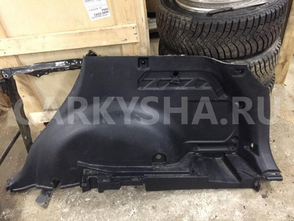 Обшивка багажника нижняя правая Toyota RAV 4 IV (CA40) Рестайлинг оригинальный номер 64730-42110 64730-42100 67730-0R110