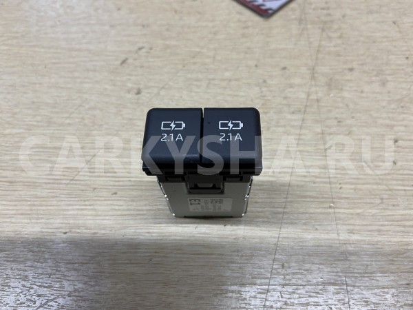 USB зарядка Toyota RAV 4 V (XA50) оригинальный номер 85532-42010