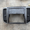 Консоль магнитофона Nissan Wingroad оригинальный номер 68261CV00B