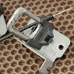 Крючки капота BMW X3 оригинальный номер 51 23 7 210 734, 51 23 7 210 734, 51237210734, 7210734, 51 23 7 210 733, 51237210733, 7210733