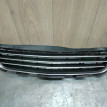 Решетка в бампер центральная Opel Astra H / Family 2004-2015 Opel Astra оригинальный номер 13247248