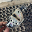 Замок передней правой двериToyota Avensis T 250 Toyota Avensis оригинальный номер 6903002162
