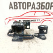 Петли задей правой двери  VW Golf Mk5  2003-2009 Volkswagen Golf оригинальный номер 1K9833402C
