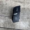 Кнопка центрального замка  VW Touareg NF левая Volkswagen Touareg оригинальный номер 7p6962125a
