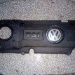Накладка двигателя Фольксваген Джетта 6 VW Jetta Volkswagen Golf оригинальный номер 03C103925AM