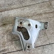 Opel Astra (J) Кронштейн крепления крыла правый Opel Astra оригинальный номер 13276369