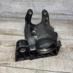 Кронштейн опорного подшипника LR Freelander 2 2.2D Land Rover Freelander оригинальный номер 6g9n4h473cc