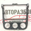 Рамка магнитолы Volkswagen Golf Mk5 2003-2009 Volkswagen Golf оригинальный номер 1K0858069L
