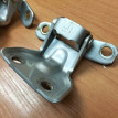 Петля двери задняя левая Mazda Familia 2002 Mazda 2 оригинальный номер BC1D73240C