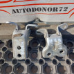 Петли передней правой двери  Toyota Avensis T250 Toyota Avensis оригинальный номер 687100D010