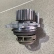 Помпа водяная Audi A4 2002 г Audi 200 оригинальный номер CW0193
