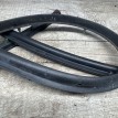 Уплотнитель двери Nissan Qashqai J10 перед правый Nissan Qashqai оригинальный номер 80830jd000