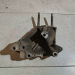 Кронштейн двигателя правый Mitsubishi Diamante оригинальный номер MD321517