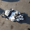 Доводчик двери Toyota Harrier оригинальный номер 6891048010