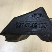 Уплотнение грязевого щитка правое Toyota Camry VIII (XV70)  оригинальный номер 53747-06100