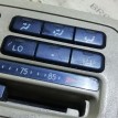 Блок управления климатической установкой Toyota Land Cruiser 100 (1998—2002) Toyota Land Cruiser оригинальный номер 8861060131A0