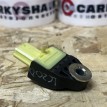 Датчик удара Toyota Land Cruiser 200 Series  оригинальный номер 89831-60020