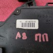 Замок двери передней правой Audi A8 D3/4E  Audi A8  