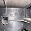 Держатель задней полки левый Mazda 3 BL Mazda 2 оригинальный номер BBN96886Z