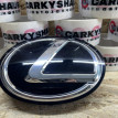 Эмблема переднего бампера Lexus RX III оригинальный номер 90975-02117