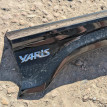Накладка 5-й двери Toyota Yaris оригинальный номер 76801-K0010