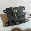 Моторчик заслонки отопителя Nissan Cefiro оригинальный номер 2W60130850