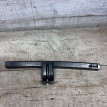 направляющая стекла двери Land Rover Freelander 2 Land Rover Freelander оригинальный номер LR010317