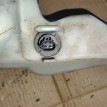 Бачок омывателя Мазда 626 Mazda 2 оригинальный номер GJ2267480A