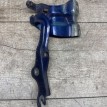 Петля капота правая Mazda 3 BL 2008-2013 Mazda 2 оригинальный номер BBM252410