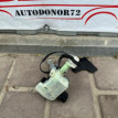 Активатор лючка бензобака Toyota Avensis T270 Toyota Avensis оригинальный номер 7703005020