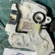 Замок двери задний левый Honda CR-V III 2006—2009 Honda CR-V оригинальный номер 72650SWAE01