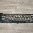 Решетка в бампер центральная Land Rover Freelander оригинальный номер 6H5217K946AA