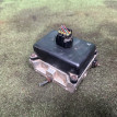 Блок клапанов гидроподвески Toyota Land Cruiser 200 2008-2022 4894060020 Toyota Land Cruiser 