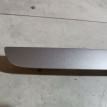 Накладка крышки багажника Toyota Prius оригинальный номер 7680147010
