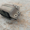 Опора двигателя левая Volkswagen Touran 2011 Volkswagen Touran 