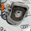 Подушка крепления двигателя Audi S4 B8 рестайлинг (2011—2015) Audi S4 оригинальный номер 8R0199381