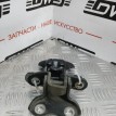 Петля двери Toyota Avensis  