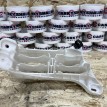 Бокс крепления блоков Toyota Camry VII (XV50)  оригинальный номер 82877-33020