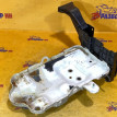 Площадка аккумулятора Chevrolet Captiva I (2006—2011) Chevrolet Captiva оригинальный номер 95473437