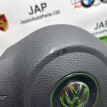 Подушка безопасности в руль Volkswagen Touran 2011 Volkswagen Touran 