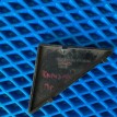 уголок декоративный Mitsubishi Carisma I рестайлинг (1999—2004) Mitsubishi Carisma оригинальный номер mb944828