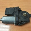 Мотор стеклоподъемника задний левый Volkswagen Volkswagen Passat оригинальный номер 3B5839751