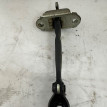 Ограничитель задней двери Toyota Yaris 2005-2012 Toyota Yaris оригинальный номер 686300D060