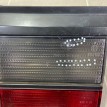 фонарь багажника правый VW Passat B3 1990 Volkswagen Passat оригинальный номер 357945108