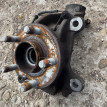 Кулак поворотный передний правый LR Freelander 2 Land Rover Freelander оригинальный номер LR006858