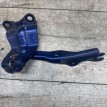 Петля капота левая Mazda 3 BL мазда Mazda 2 оригинальный номер BBM252420
