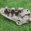 Кронштейн фары левый Toyota Land Cruiser 2012 Toyota Land Cruiser оригинальный номер 8115860K10