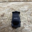 Кнопка стеклоподъемника Toyota Land Cruiser 200 Series  оригинальный номер 84810-33120