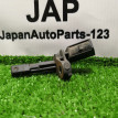 Датчик ABS задний левый Volkswagen GOLF 2011 Volkswagen Golf 