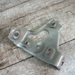 Opel Astra (J) Кронштейн крепления крыла правый Opel Astra оригинальный номер 13276369